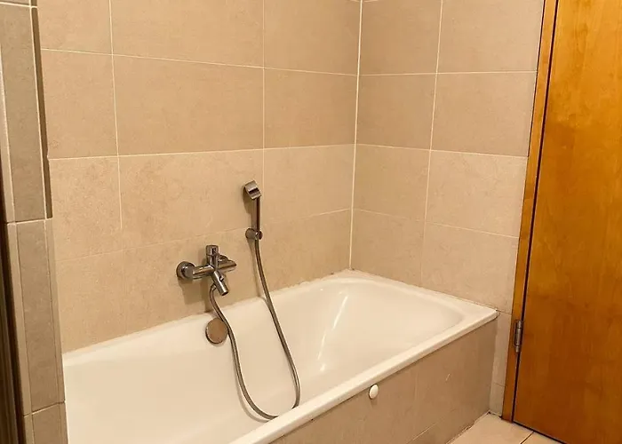 Gegenueber Frauenkirsche Homestay szállás *